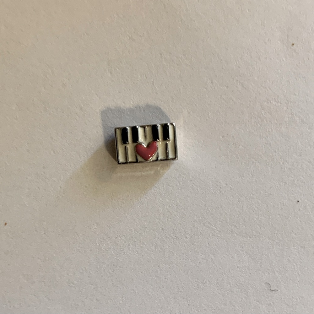 ORIGAMI OWL Piano charm